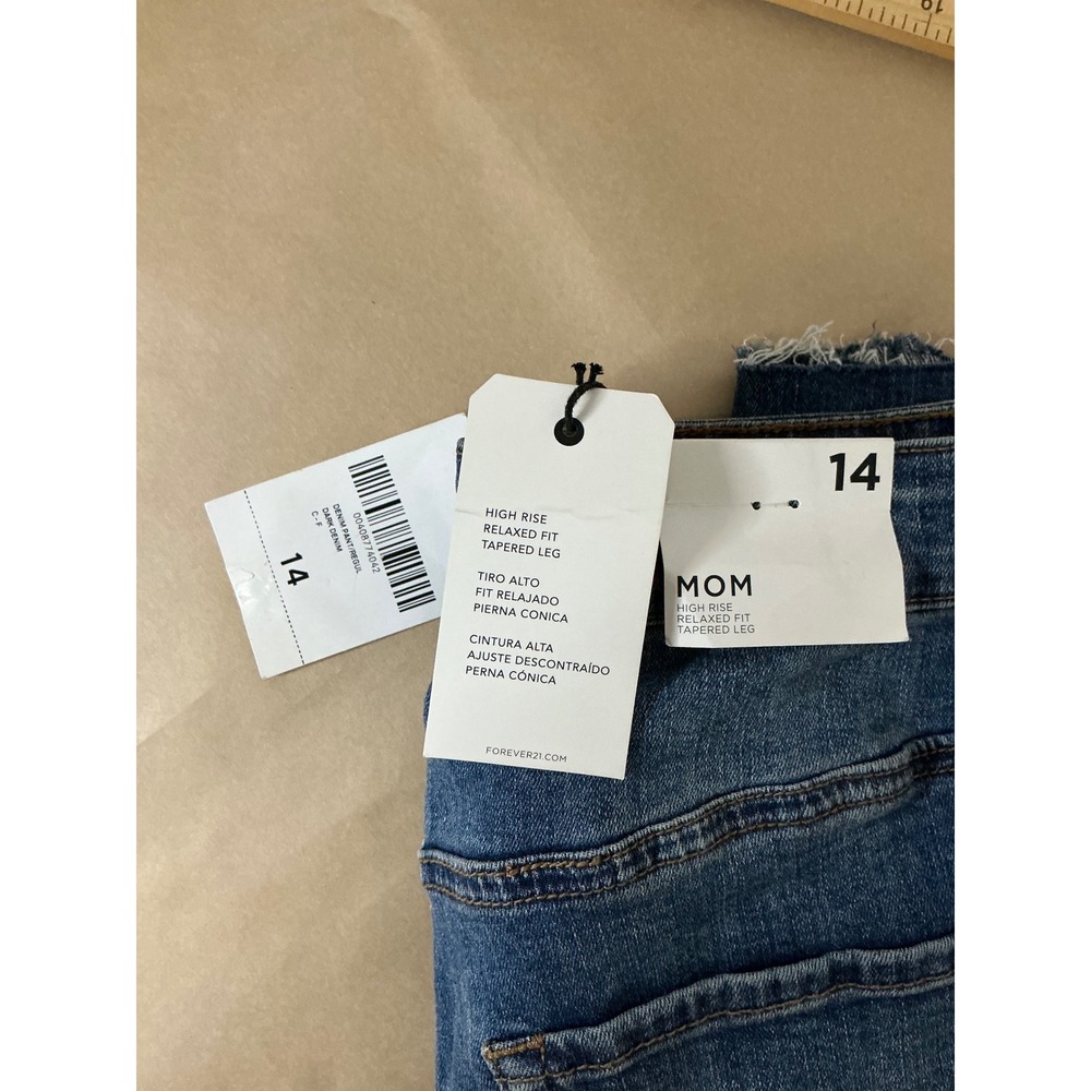 Forever 21+ Mom Jeans 14 High Rise  Blue Denim Raw Hem Basic Minimalist Stretch‎ - Picture 8 of 11